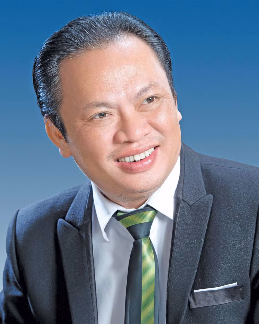 Tiến sĩ Nguyễn Bá Thạch