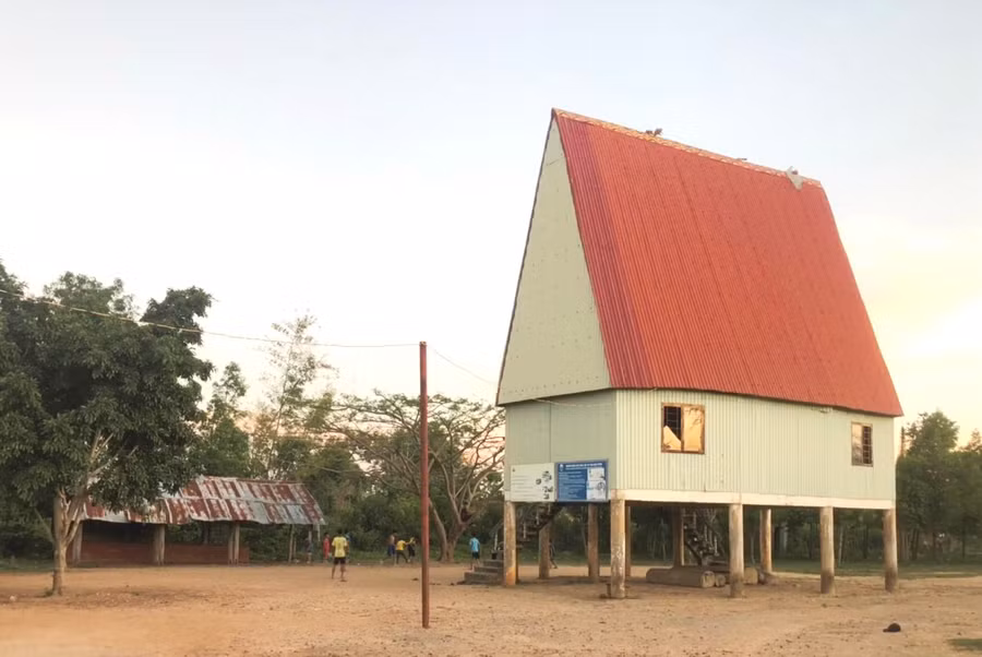 Nhà rông làng Kênh là nơi sinh hoạt văn hóa văn nghệ của người dân. Ảnh: Đinh Yến
