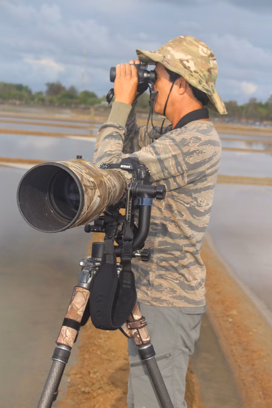 Theo dõi chim di cư để chụp hình
