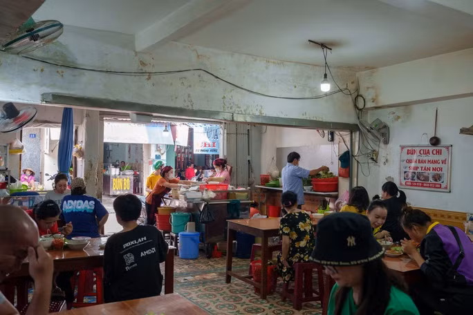 Một quán bún cua ở Gia Lai