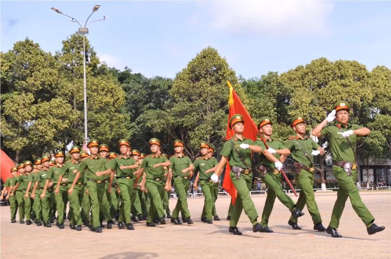 Khối cảnh sát dự thi phần thi duyệt đội ngũ. Ảnh: CTV Khối cảnh sát dự thi phần thi duyệt đội ngũ. Ảnh: CTV