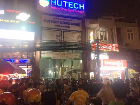 Lực lượng chức năng phong tỏa hiện trường.