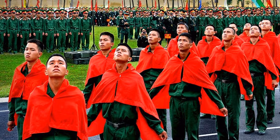 Tổ quốc trên vai