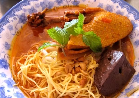 Mì quảng vịt trứ danh của Phan Thiết.