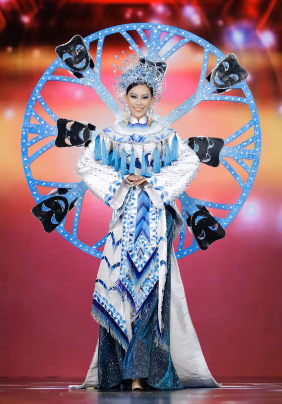  Trang phục mang tên 