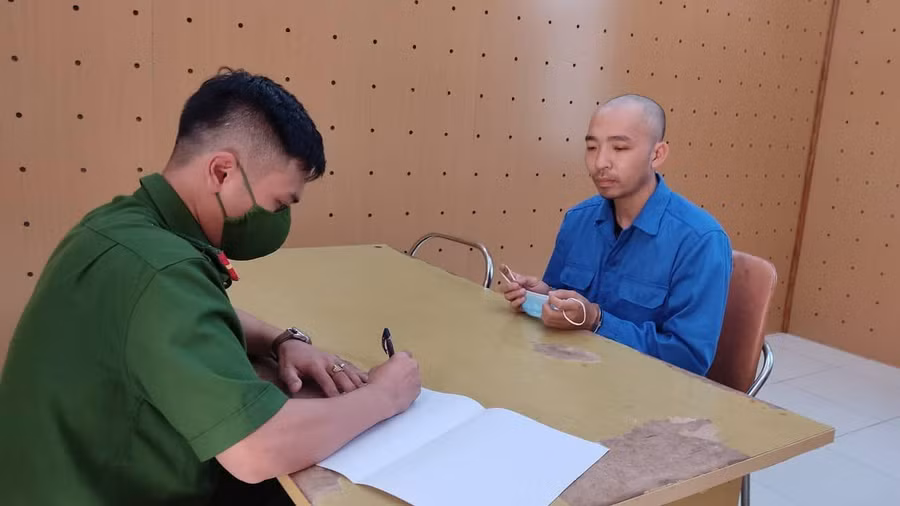 Bị can Trần Minh Thiều tại cơ quan điều tra. Ảnh: CACC