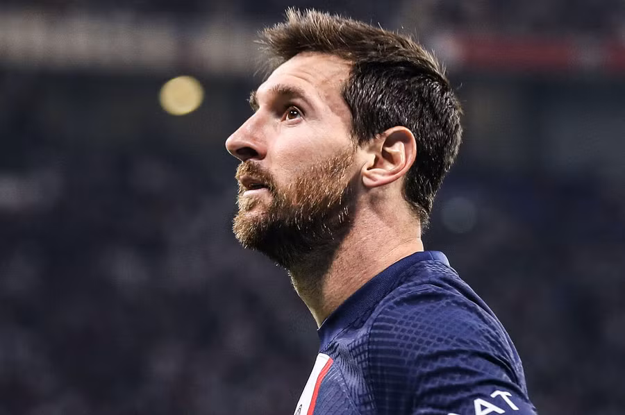 Messi mang về doanh thu 700 triệu euro cho PSG chỉ sau 1 năm thi đấu. Ảnh: AFP