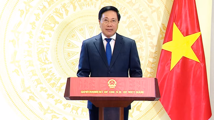 Phó Thủ tướng Thường trực Chính phủ Phạm Bình Minh dự và phát biểu tại lễ khai mạc Hội chợ ASEAN - Trung Quốc và Hội nghị thượng đỉnh Thương mại đầu tư ASEAN - Trung Quốc. Ảnh: Bộ Ngoại giao