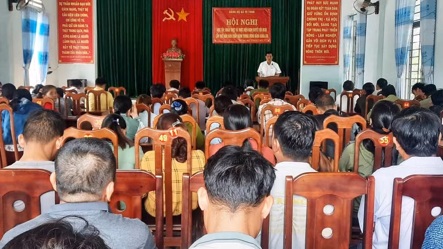  Quang cảnh Hội nghị học tập Nghị quyết TW5 khóa XIII Đảng bộ xã Tơ Tung (huyện Kbang). Ảnh: Minh Ngân