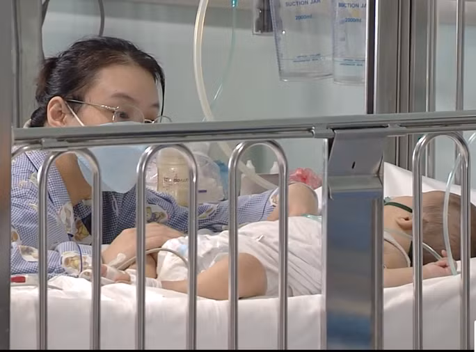  Số bệnh nhi nhập viện do Adenovirus tăng cao những ngày gần đây