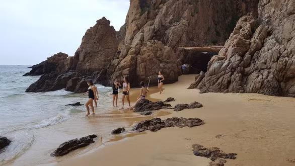 Cảnh đẹp hoang sơ ở Kỳ Co - Ảnh: DUY THANH