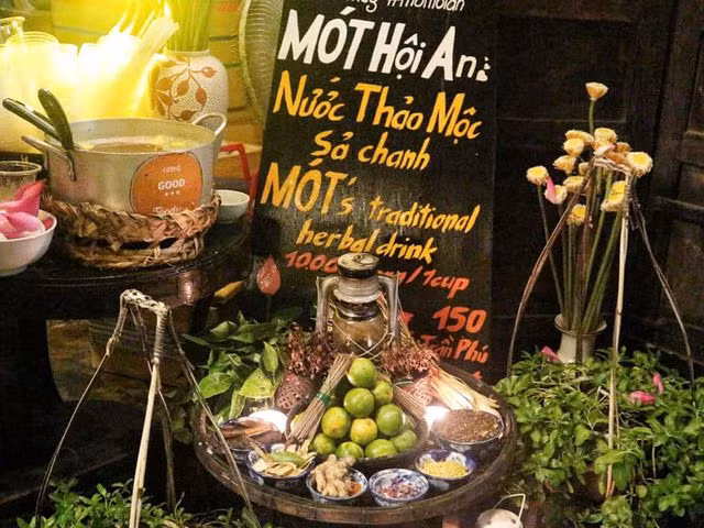 Cảnh bài trí ở quán Mot Hội An