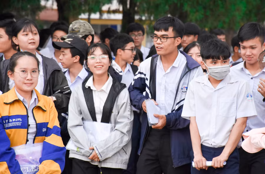 Nhiều sĩ tử cho rằng đề Ngoại ngữ năm nay có mức độ phân hóa cao. Ảnh: Trần Dung