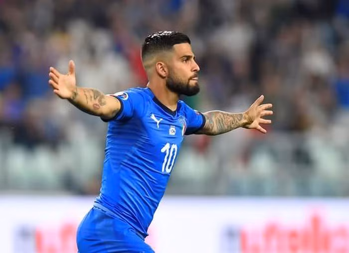 Lorenzo Insigne sau siêu phẩm gỡ hòa 1-1 cho chủ nhà Ý