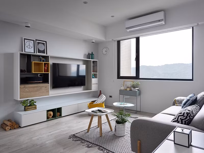  Phòng khách bố trí đơn giản nhưng vẫn toát lên vẻ đẹp, mang lại niềm vui khi gia chủ trở về nhà.
