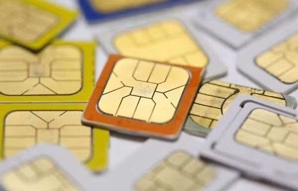 Năm 2017 tiếp tục là một năm khó khăn của các nhà mạng khi doanh thu từ những dịch vụ viễn thông cơ bản như các dịch vụ thoại, tin nhắn SMS tiếp tục suy giảm. Năm 2017 tiếp tục là một năm khó khăn của các nhà mạng khi doanh thu từ những dịch vụ viễn thông cơ bản như các dịch vụ thoại, tin nhắn SMS tiếp tục suy giảm.