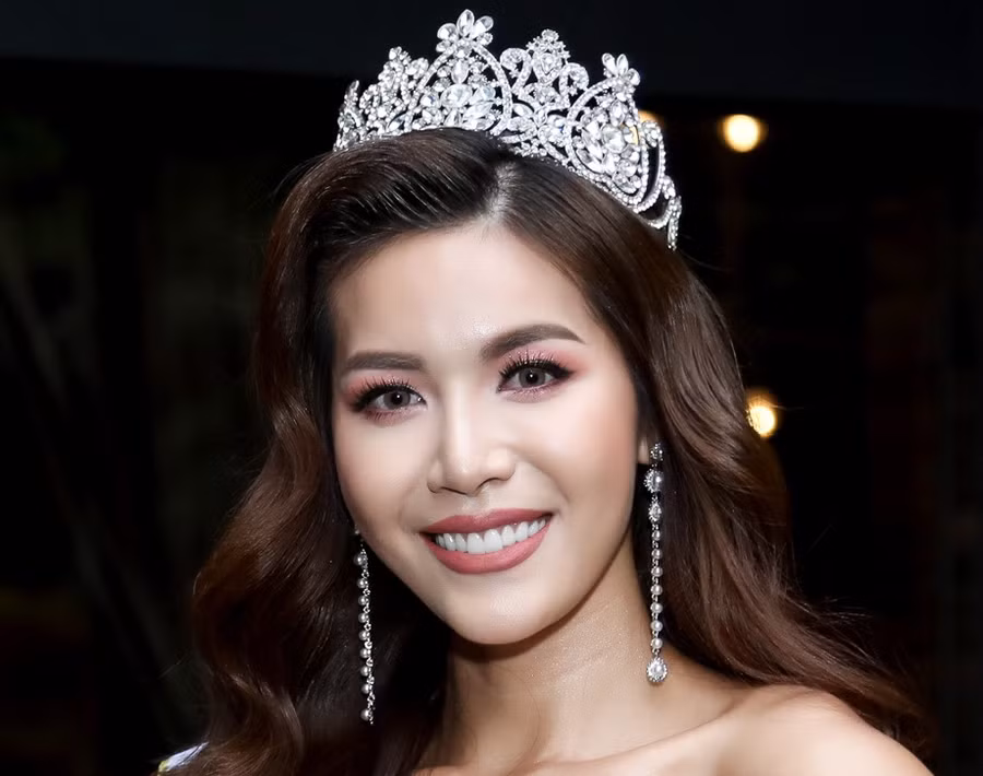 Siêu mẫu Minh Tú sẽ đại diện Việt Nam tham gia cuộc thi Hoa hậu Siêu quốc gia 2018 tại Ba Lan.