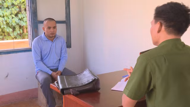 Đối tượng Chuẩn tại cơ quan công an.