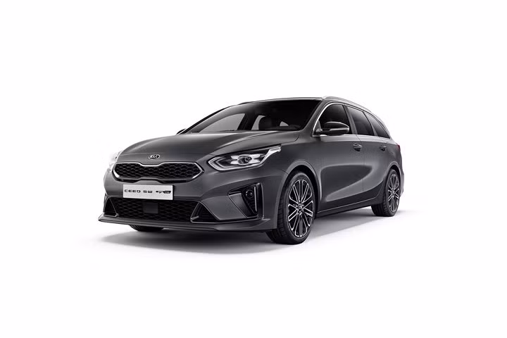 Gói nâng cấp GT-Line có sẵn trên các mô hình hatchback 5 cửa và Sportwagon như một tùy chọn, nhưng nó là gói trang bị tiêu chuẩn cho mô hình Shooting-brake ProCeed.