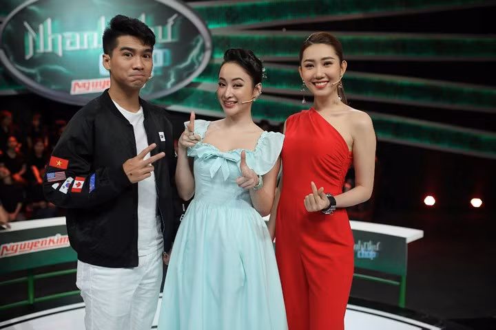 Thúy Ngân được ban tổ chức sắp xếp vào đội chơi cùng Angela Phương Trinh và PewPew.