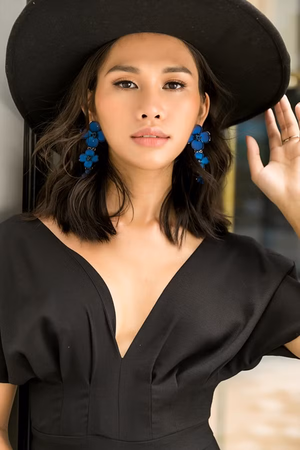  Nhiếp ảnh: Kiệt Võ, stylist: iDO Styling, trang điểm: Thắng Trần.