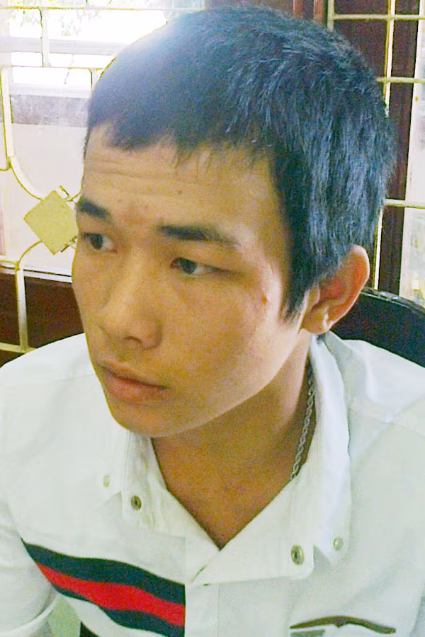 Nguyễn Trung Sỹ tại Cơ quan Điều tra. Ảnh: Văn Tố