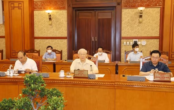  Tổng Bí thư Nguyễn Phú Trọng và các đồng chí Bộ Chính trị tại buổi họp. Ảnh: ĐCSVN
