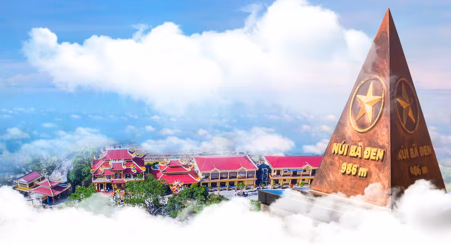 Tham quan ngôi chùa nổi tiếng nhất Tây Ninh. Ảnh: TTTTXTDL Tây Ninh