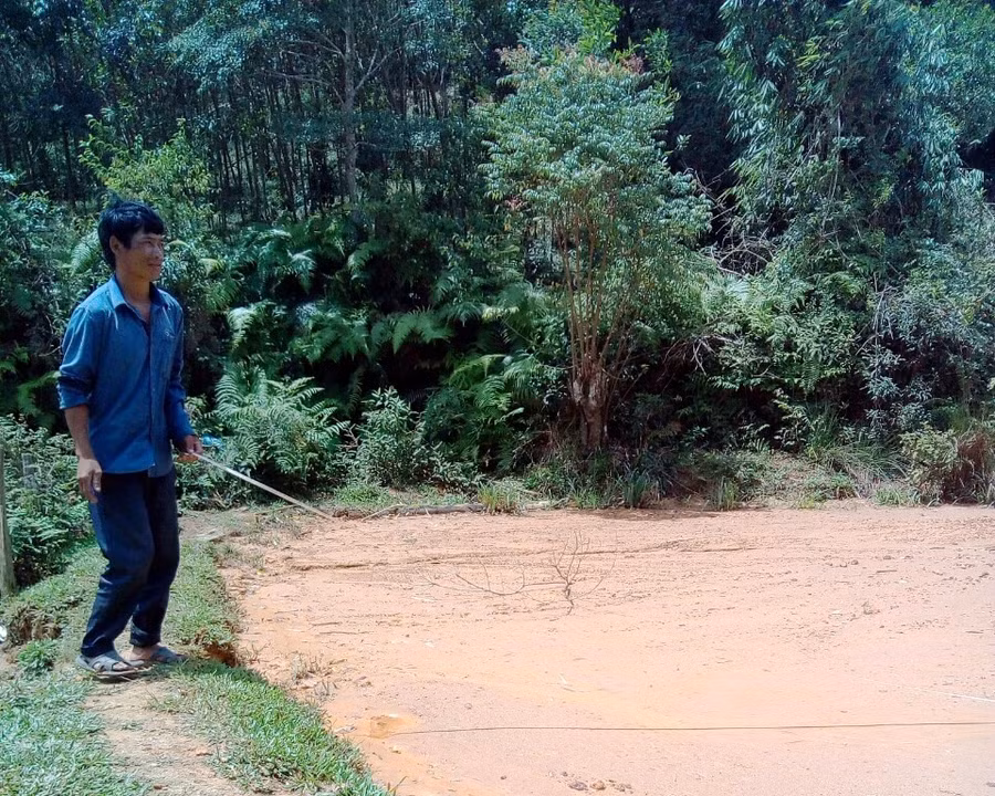 Sự việc xảy ra đã 4 tháng qua nhưng người dân vẫn chưa nhận được đền bù thiệt hại do thi công ẩu. Ảnh: T.T