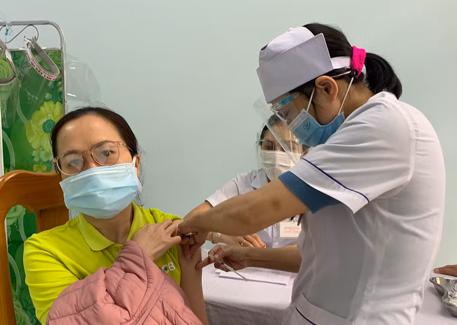 Tỉnh Gia Lai đã có kế hoạch tiêm vắc xin phòng Covid-19 đợt 6 và đợt 7. Ảnh: Như Nguyện