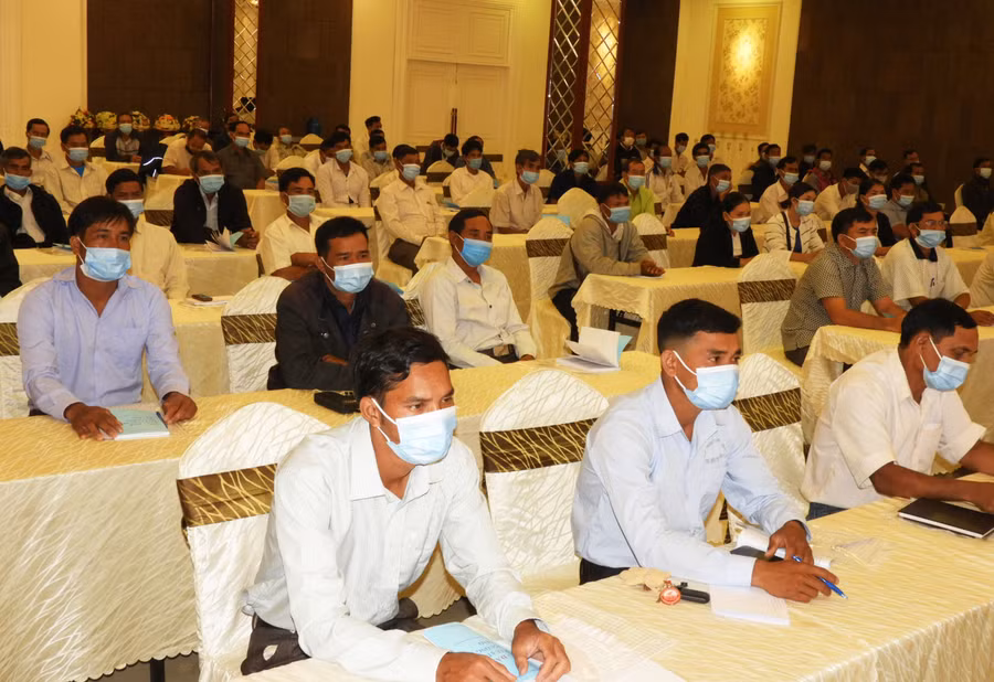 Chức việc đạo Tin lành tham dự hội nghị phổ biến pháp luật về tôn giáo. Ảnh: Thanh Nhật