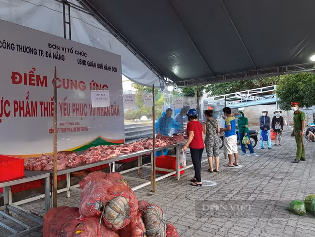  Lãnh đạo TP.Đà Nẵng khẳng định sẽ có các phương án đảm bảo lương thực, chăm sóc đời sống người dân trong những ngày giãn cách. Ảnh: Đình Thiên