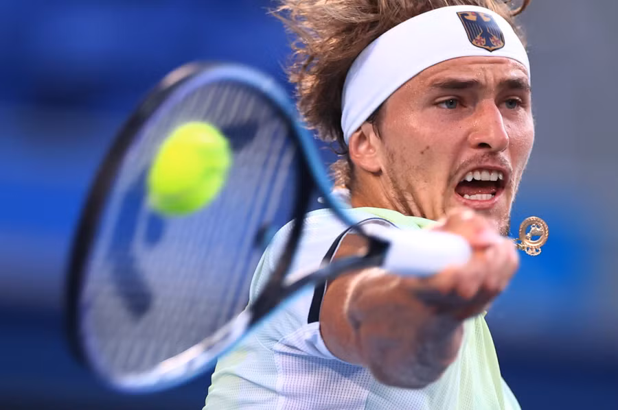 Zverev hoàn toàn áp đảo đối thủ của mình trong trận chung kết Olympic Tokyo 2020. Ảnh: Reuters