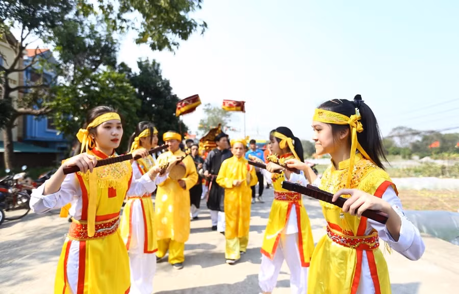  Nghi lễ rước kiệu tại Lễ hội Cổ Loa 2020. (Ảnh: Minh Quyết/TTXVN)