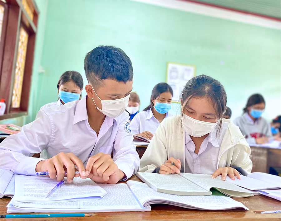 Sở GD-ĐT yêu cầu các trường THPT ôn tập thi tốt nghiệp theo từng nhóm năng lực song không được gây áp lực, quá tải cho học sinh. Ảnh: Mộc Trà