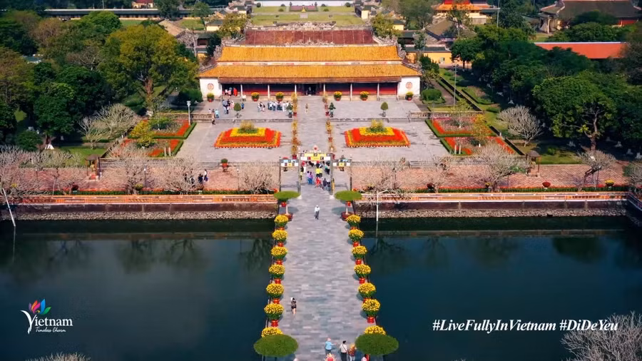 Du lịch Huế nổi bật với cung đường bộ từ Huế vào Hội An. Ảnh: Tổng cục Du lịch.