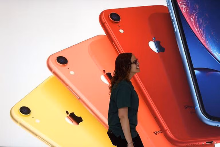 8.3 dự kiến là thời điểm ra mắt chiếc iPhone SE thế hệ tiếp theo. Ảnh: AFP
