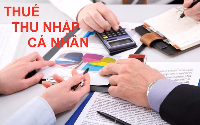  Đối với tổ chức trả thu nhập hoặc tổ chức, cá nhân khác nhận ủy quyền quyết toán thì phải chịu trách nhiệm về số thuế thu nhập cá nhân phải nộp thêm hoặc được hoàn trả số thuế nộp thừa của cá nhân.