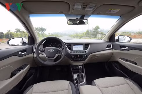 Không gian nội thất đặc trưng của nhiều dòng xe Hyundai.