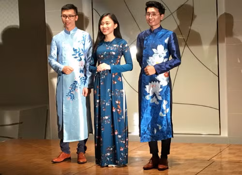 Phương Linh trong lễ ra mắt đoàn Việt Nam tham gia SSEAYP tại Nhật Bản. Ảnh: NVCC Phương Linh trong lễ ra mắt đoàn Việt Nam tham gia SSEAYP tại Nhật Bản. Ảnh: NVCC