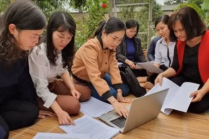 Vấn đề đảm bảo chính sách cho giáo viên hợp đồng làm nóng dư luận suốt 1 năm qua. Vấn đề đảm bảo chính sách cho giáo viên hợp đồng làm nóng dư luận suốt 1 năm qua.