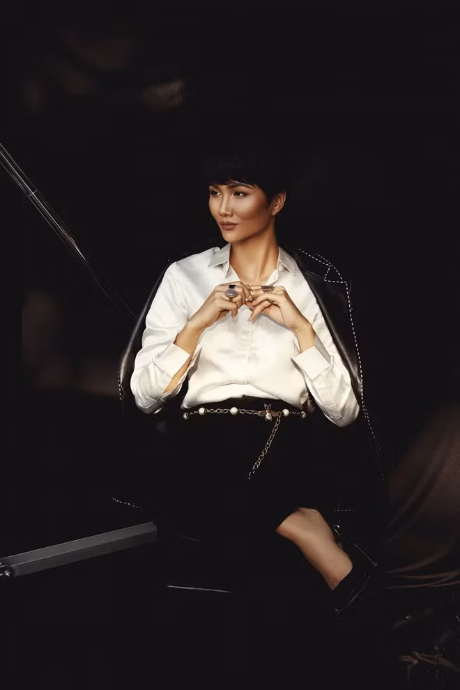 Người đẹp bồi hồi nhớ lại kỷ niệm dự thi Miss Universe 2018 - Ảnh: Milor Trần