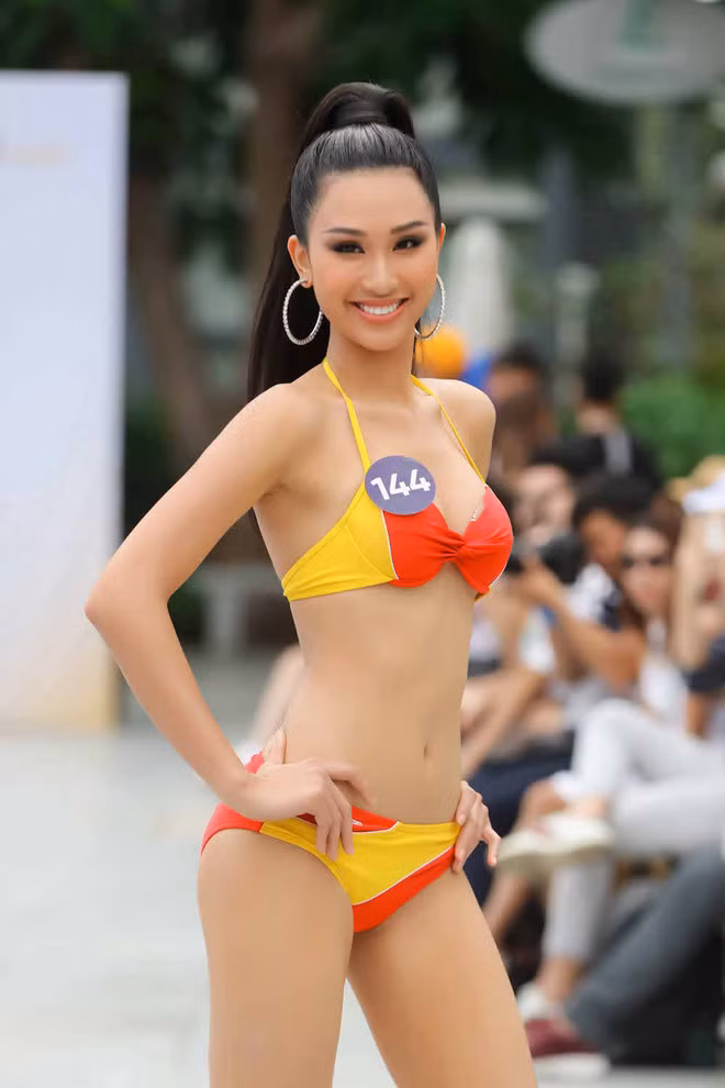 Phạm Thị Anh Thư được đánh giá cao về hình thể cùng kinh nghiệm trình diễn. Cô cao 1,74m, số đo ba vòng 83-59-91 - Ảnh: BTC Phạm Thị Anh Thư được đánh giá cao về hình thể cùng kinh nghiệm trình diễn. Cô cao 1,74m, số đo ba vòng 83-59-91 - Ảnh: BTC