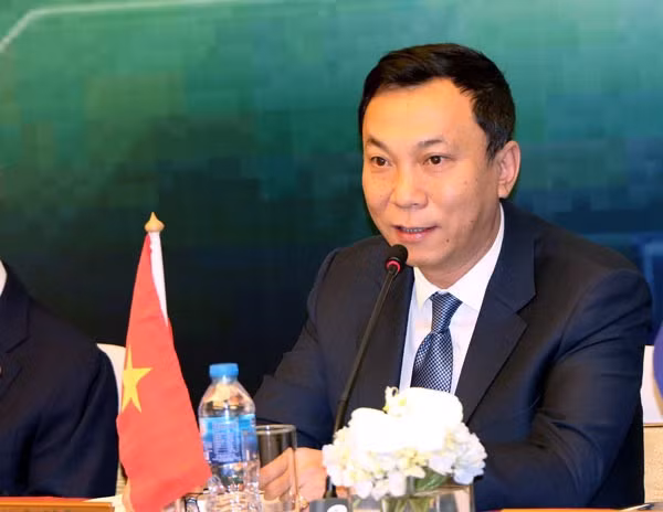 Phó Chủ tịch VFF Trần Quốc Tuấn hiện đang đảm nhiệm Chủ tịch Uỷ ban thi đấu AFC. Ảnh: VFF Phó Chủ tịch VFF Trần Quốc Tuấn hiện đang đảm nhiệm Chủ tịch Uỷ ban thi đấu AFC. Ảnh: VFF