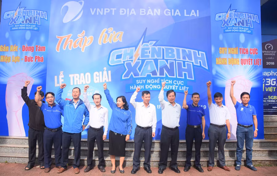 Lễ phát động chương trình Thắp lửa chiến binh xanh của Trung tâm kinh doanh VNPT Gia Lai. Ảnh: Minh Nguyễn