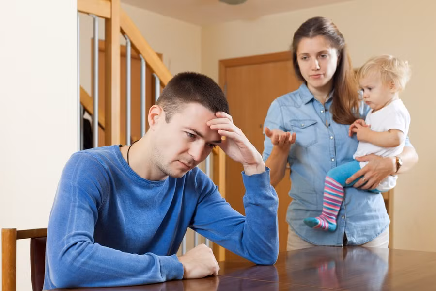 Vợ thường xuyên cằn nhằn với mong muốn chồng có thể tốt hơn và biết quan tâm đến gia đình. Ảnh: T. L. 