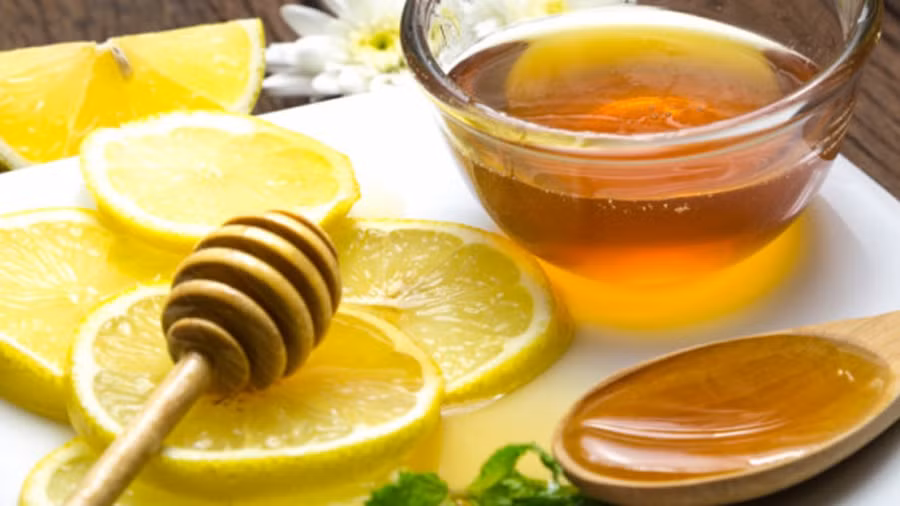 Nghiên cứu cho thấy mật ong hiệu quả trong việc điều trị các triệu chứng cảm cúm hơn cả thuốc cảm. Ảnh: Shutterstock