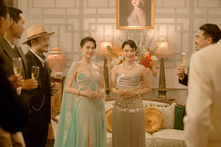  Bà Trà và Tư Nhị trở thành cặp bài trùng, được bao nam nhân giới thượng lưu miền Nam bấy giờ săn đón. Ảnh: ĐPCC
