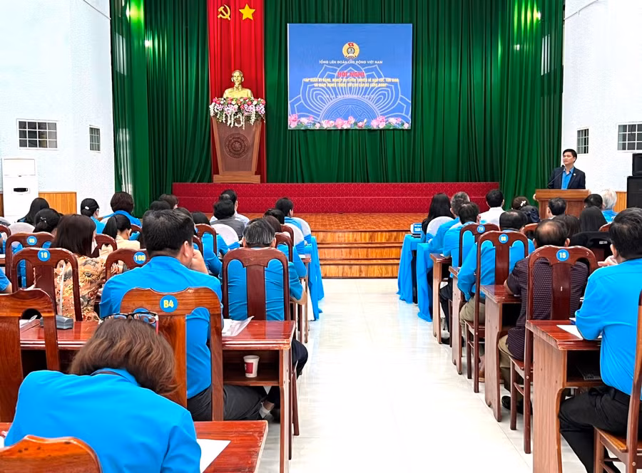 Toàn cảnh hội nghị tập huấn. Ảnh. Đinh Yến