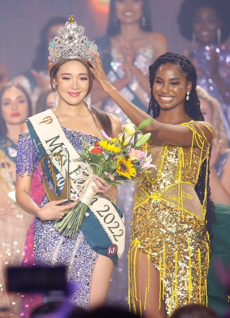 Mina Sue Choi đăng quang Hoa hậu Trái đất 2022. Ảnh: MISS EARTH